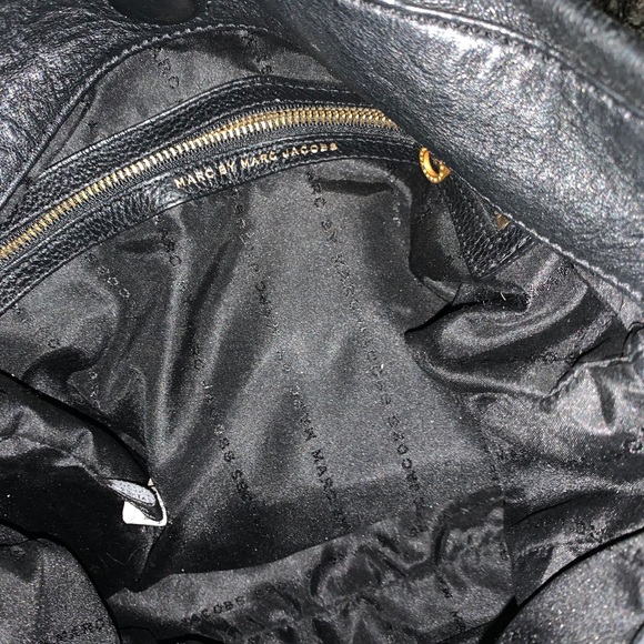 Marc by Marc Jacobs black leather crossbody - Picture 4 of 10